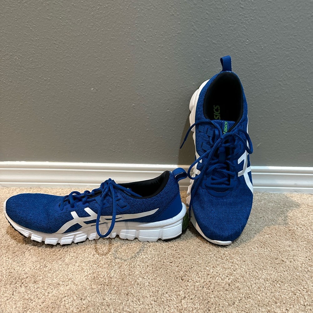 Men’s ASICS running shoes size 9.5